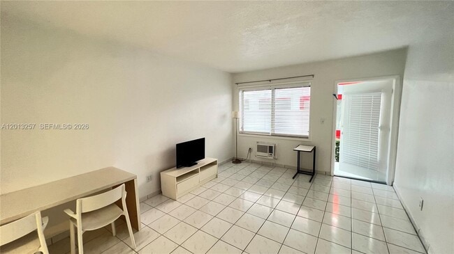 Photo - 1234 Euclid Ave Unit 4