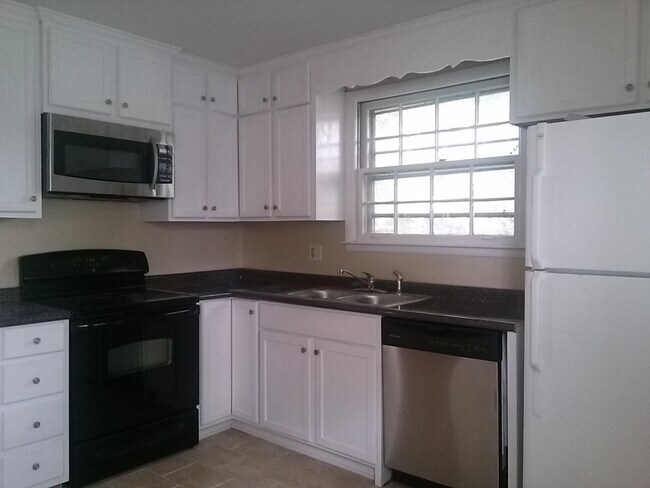 Photo - 2907 W Linden Ave Unit B