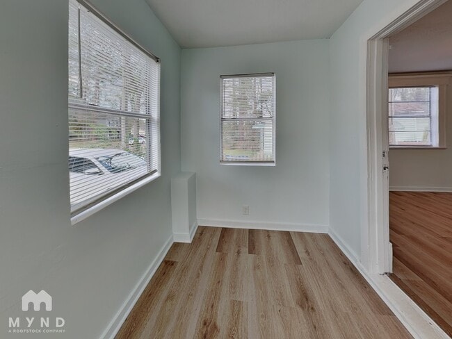 Photo - 2184 W 45th St