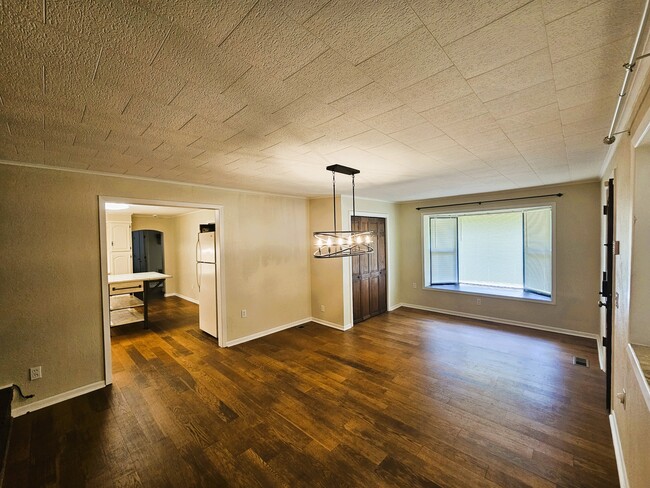 Photo - 1101 N C St