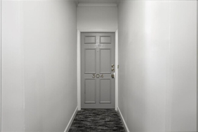 Photo - 2632 Peachtree Rd NW Unit 304B