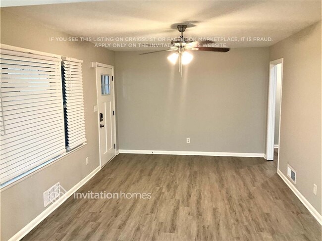 Photo - 2813 Battlecrest Dr
