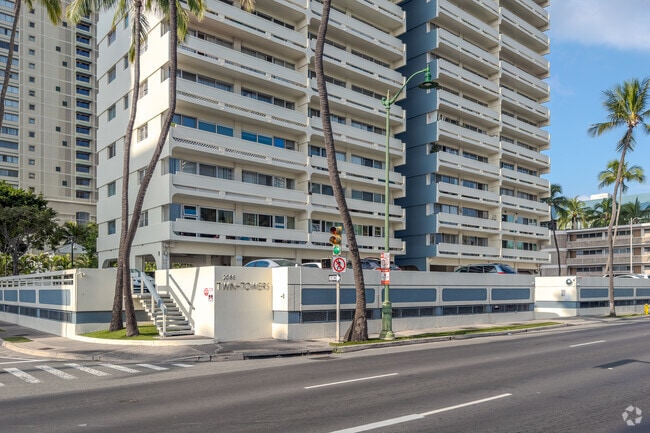 Photo - Waikiki Twin Towers
