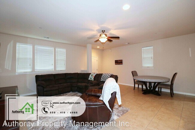 Photo - 3 br, 2.5 bath House - 573 Mission De Oro ...