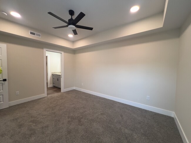 Photo - 143 Carver St