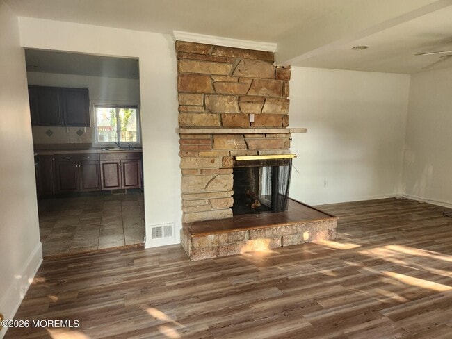 175 W Sylvania Ave