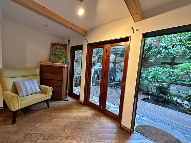 Photo - 2925 Strongs Dr Unidad 1/2