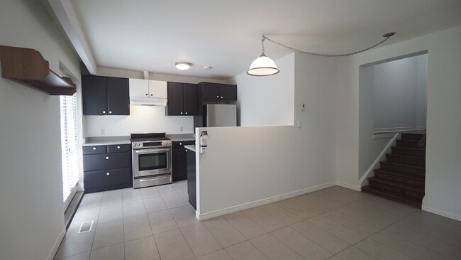 Photo - 276 Elgin Mills Rd W Unit 2