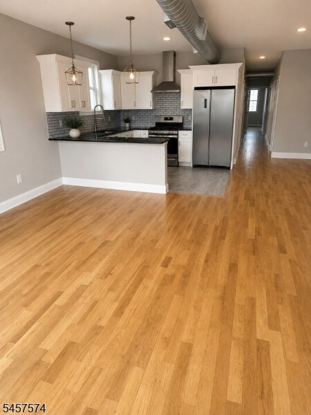 372 E 27th St Unit 201
