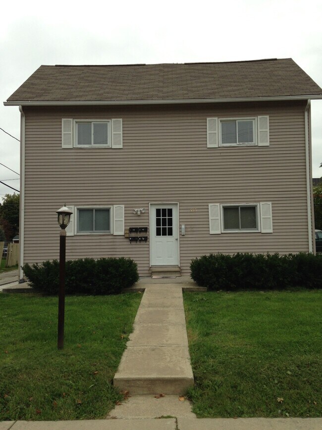 Photo - 555 Locust St Unit 3