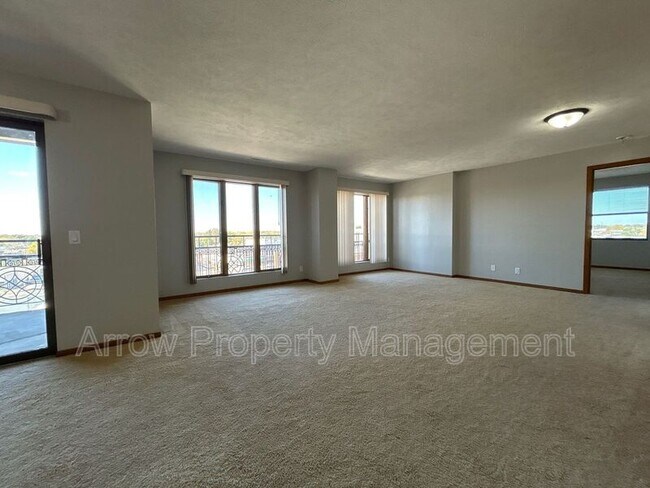 Photo - 208 E 5th St Unit # 6C