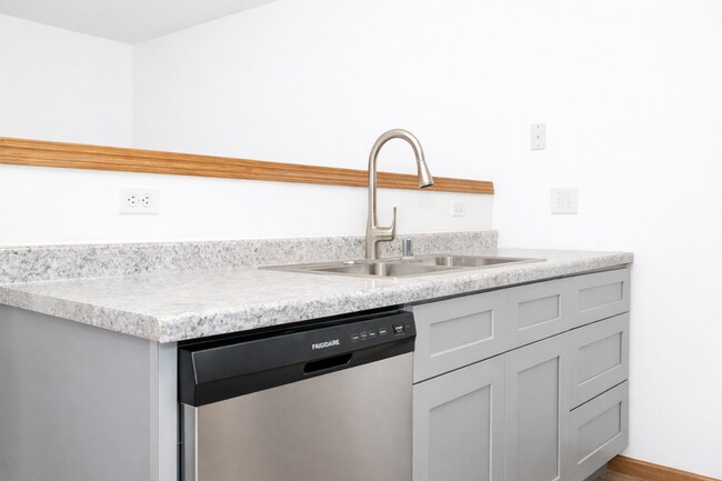 Photo - 1601 Moline St