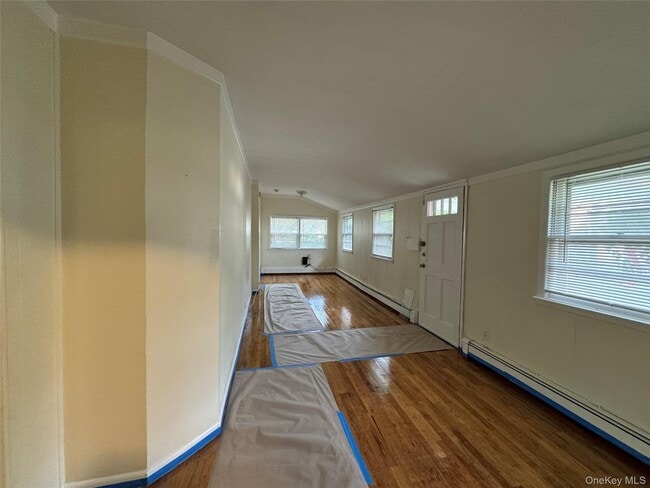 Photo - 8 Blackberry Ln