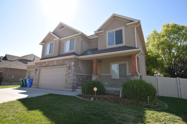 Photo - Beautiful 6 Bedroom Home in Riverton!