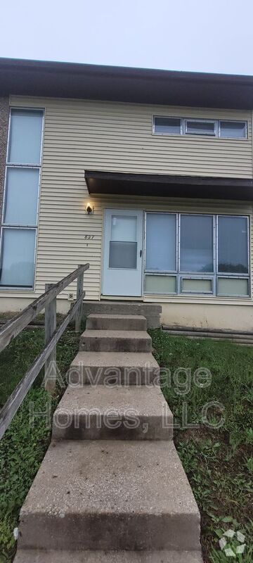 Building Photo - 829 N 70th Terrace Rental