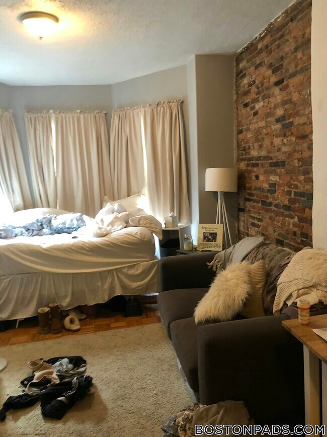 Photo - 40 Anderson St Unit 8