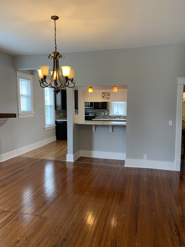 Photo - 2213 10th Ave S