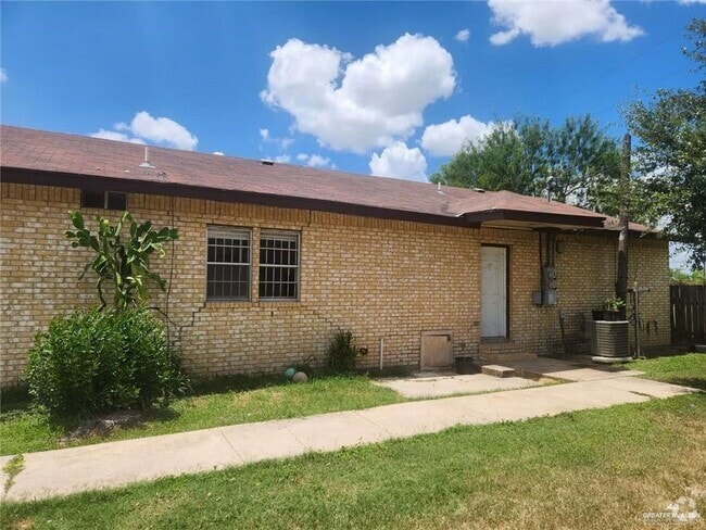 Building Photo - 8005 Cisne St Unit J Rental