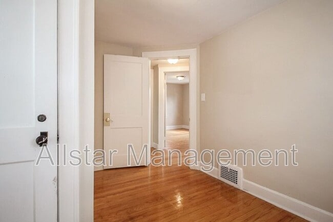 Photo - 14210 Athens Ave