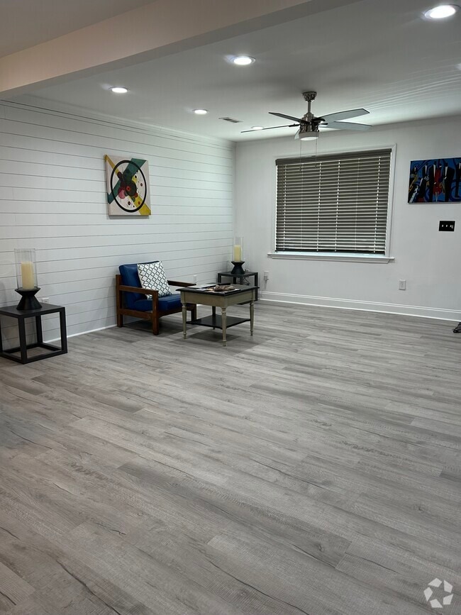 Building Photo - 746 Cartwright Dr Rental