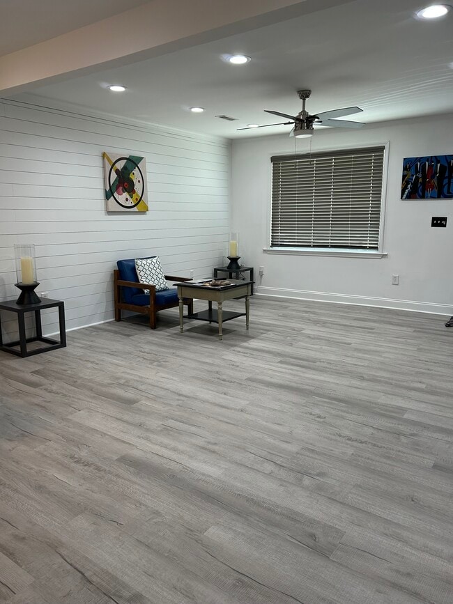 Photo - 746 Cartwright Dr House