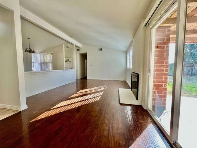 Photo - Spacious 3 bedroom 2 bathroom home in Birdland neighborhood.. Huge backyard!