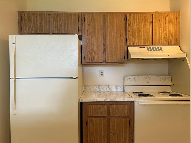 Photo - 2401 Riverside Dr Unit 308