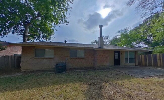 Photo - AVAILABLE NOW READY TO MOVE IN