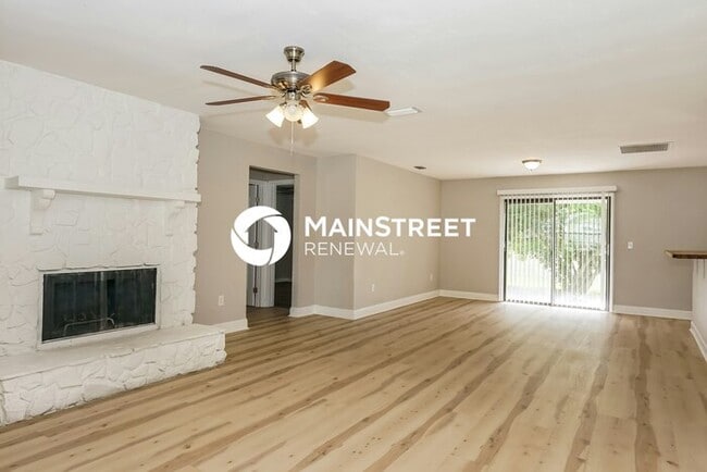 Photo - 3 Bedroom Pet-Friendly Home in COCOA, FL with Main Street Renewal