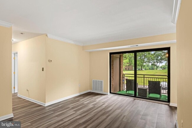 Photo - 6007 Majors Ln Unit 12 N12