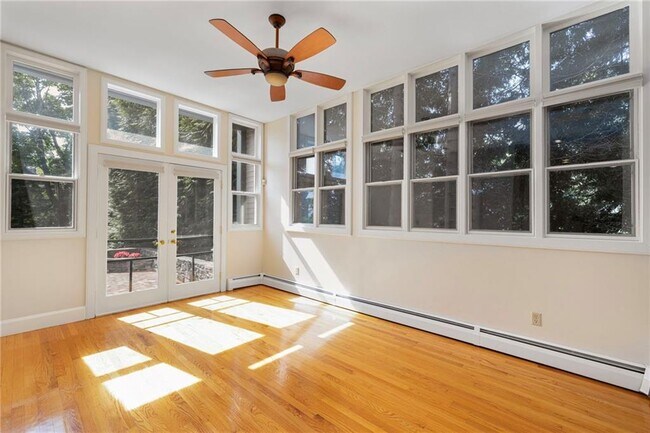 Photo - 107 Old Beach Rd Unidad 2