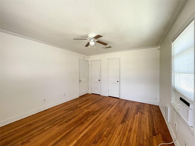 Photo - 1241 Chevy Chase Dr