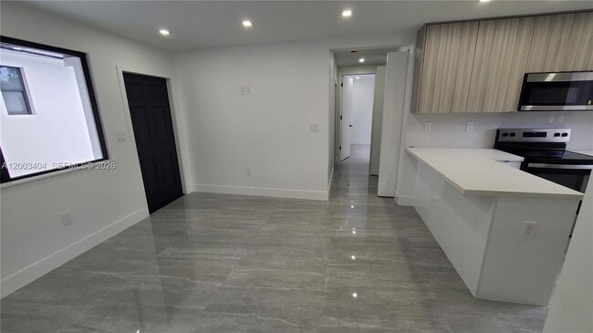 Photo - 40 SW 34th Ave Unit C