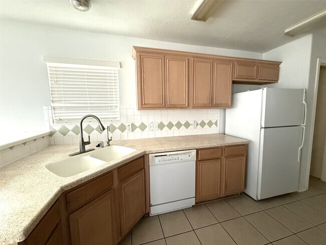 Photo - 13830 Fort Nelson Dr