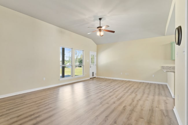 Photo - 42211 Broad Walk Ave