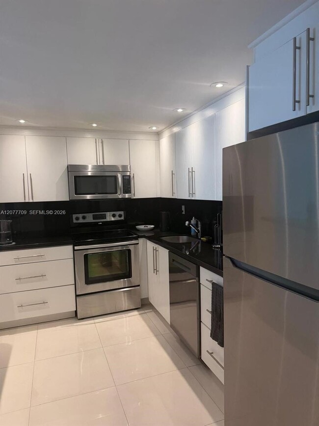 Photo - 19390 Collins Ave Unit 1418