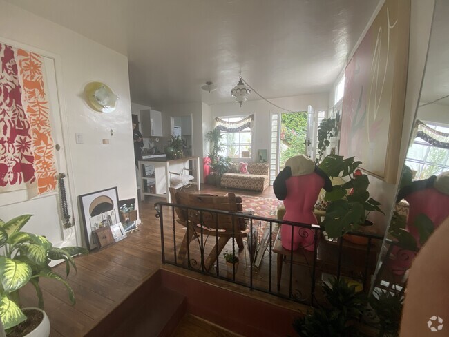 Building Photo - 6665 Emmet Ter Unit 2 Rental