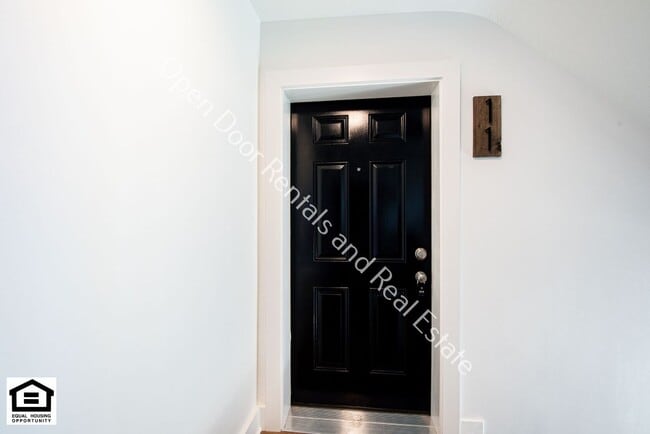 Photo - 1823 Griswold Dr Unit H11