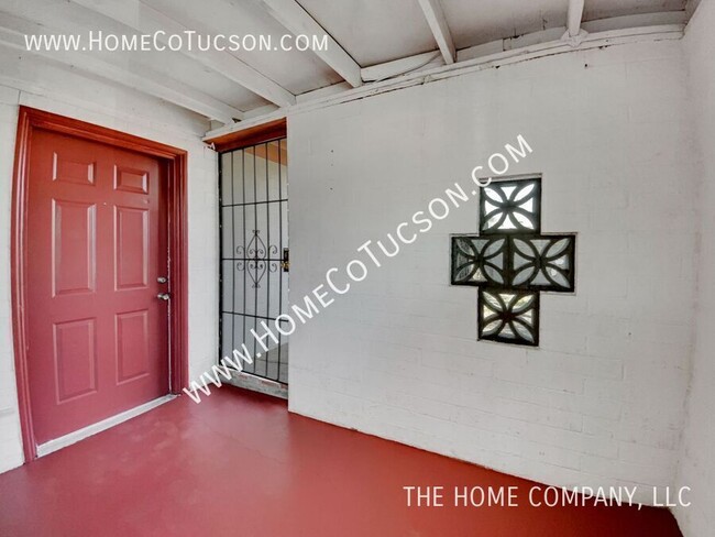 Photo - 615 N DESERT Ave