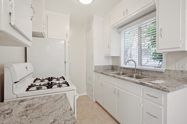 Wonder Palms Apartments
