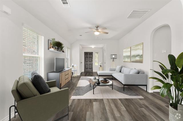 Building Photo - 3614 Judges Dr Rental