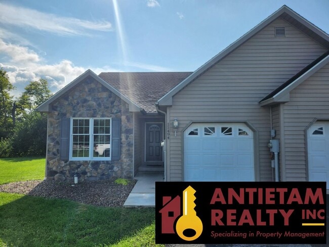 Building Photo - 11494 Williamsport Pike Unit 11494 Williamsport Pike