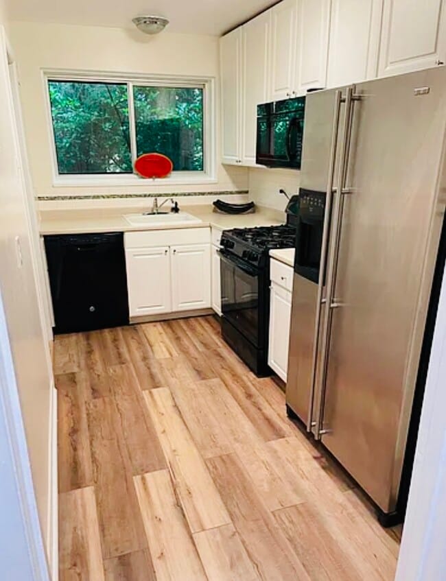 Photo - 10506 Weymouth St Unit #2