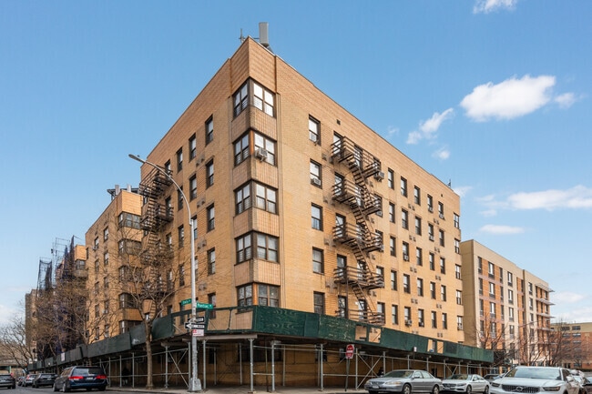 Building Photo - 620 Trinity Ave