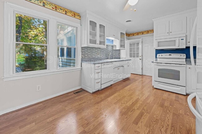 Photo - 6866 Sika Ln