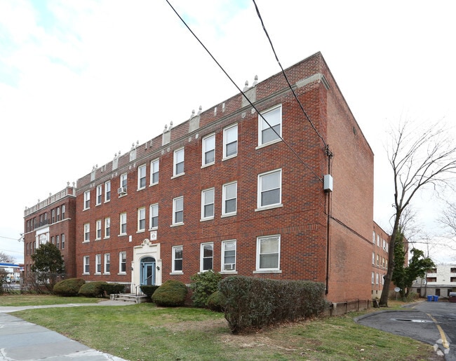 22 Evergreen Ave