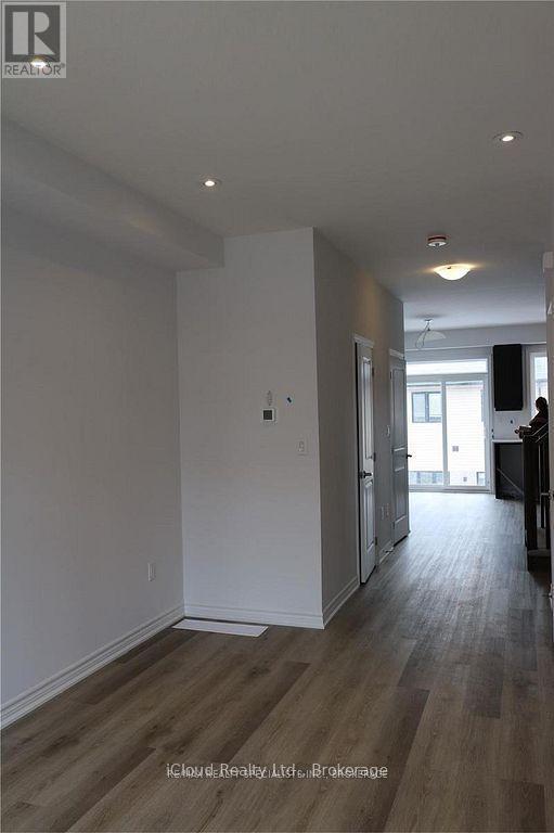 Photo - 461 Blackburn Dr