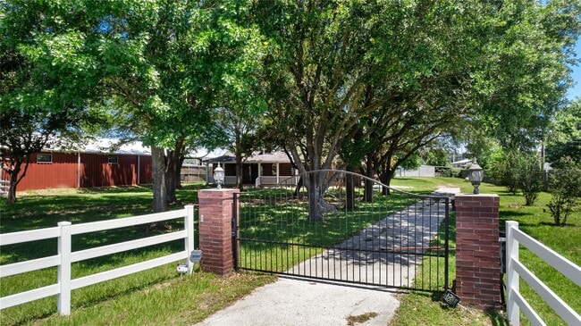 Photo - 20240 Cypress Rose Hill Rd
