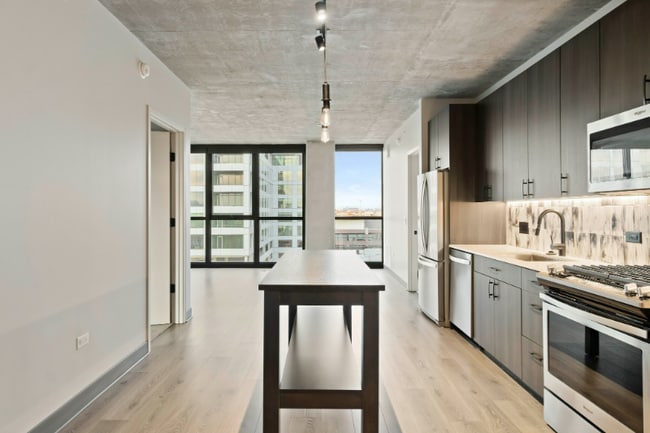190 N Ada St