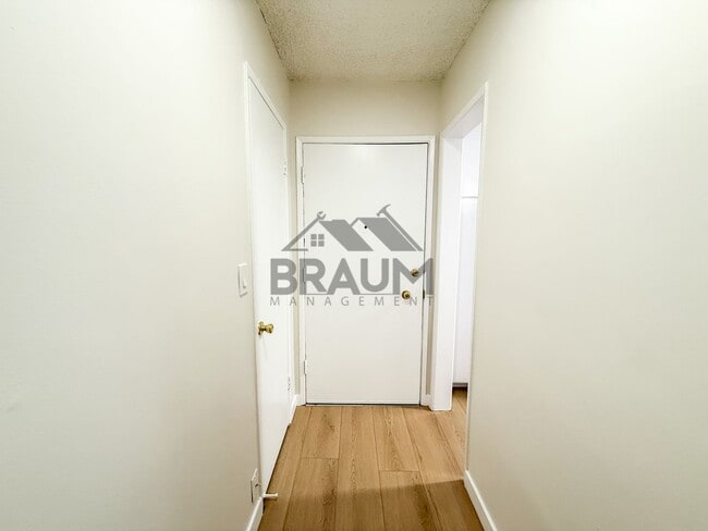 Photo - 6039 Whitsett Ave Unidad 201